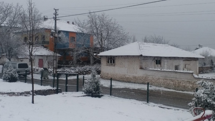 Kar Yağışına En Çok Sevinen Çocuklar Oldu