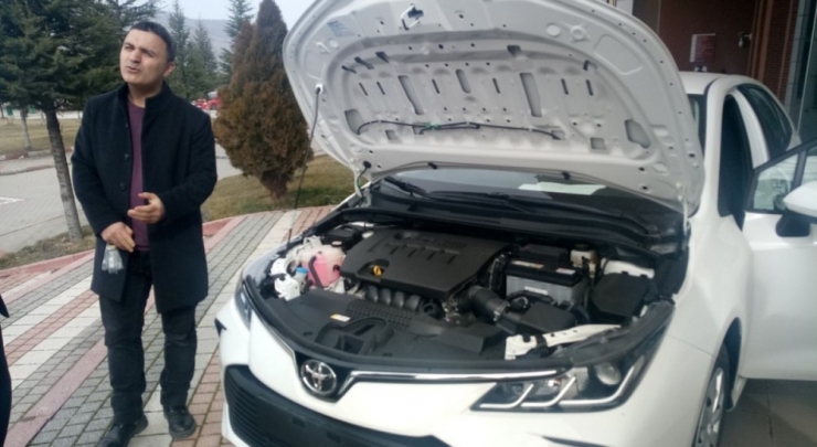 Tavşanlı Myo’ya Hibrit Otomobil Bağışı