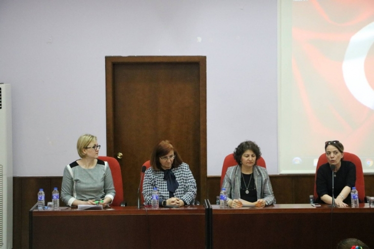 Malatya’da Kadın Sempozyumu