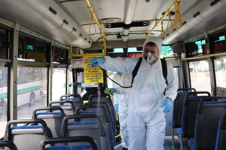 Özel Halk Otobüsleri Korona Virüsüne Karşı Dezenfekte Ediliyor