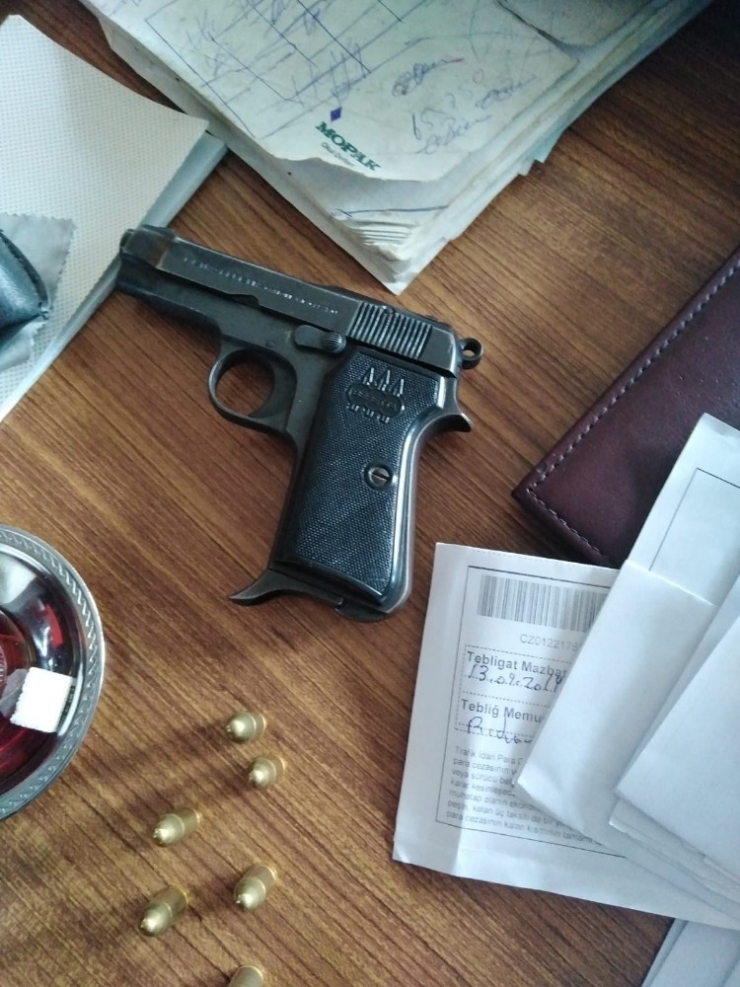 Uşak’ta Tefecilik Yaptıkları İddiasıyla 2 Kişi Tutuklandı