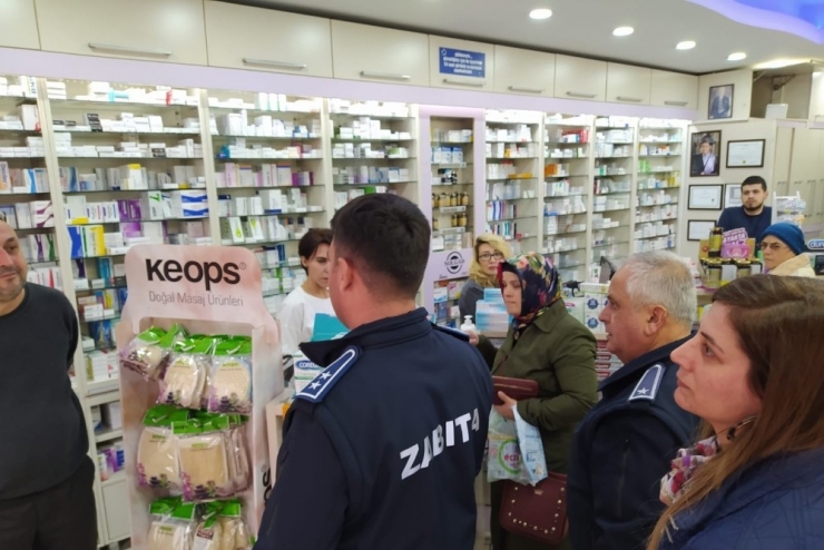 Zabıtadan Dezenfektan, Maske Ve Kolonya Denetimi