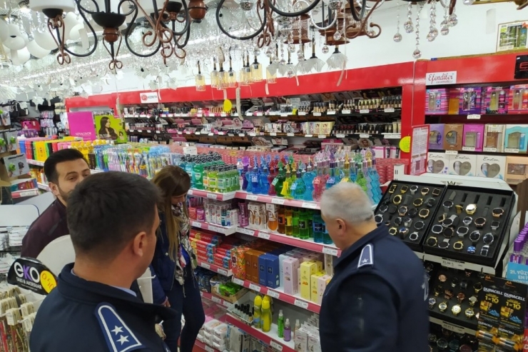 Zabıtadan Dezenfektan, Maske Ve Kolonya Denetimi