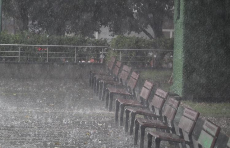Temiz Araç Sevdası Sağanak Dinlemedi