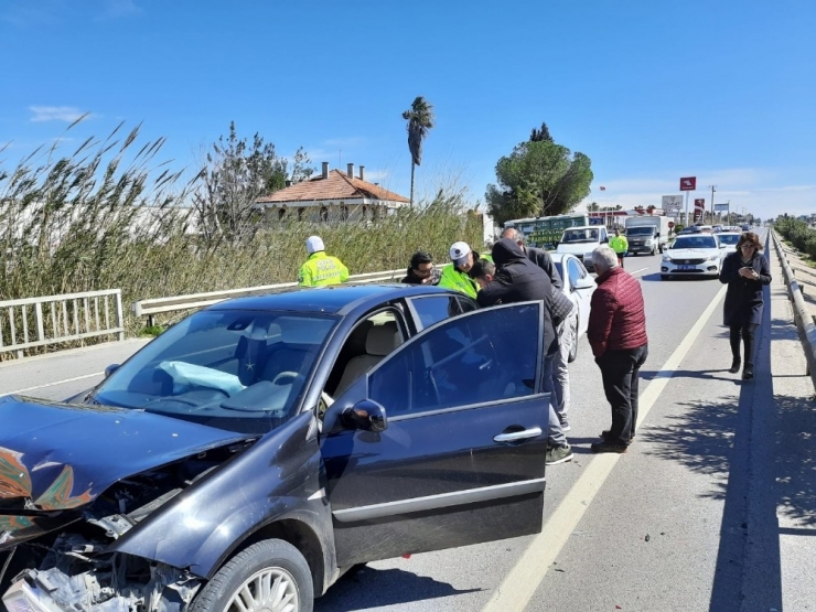 Antalya’da Zincirleme Trafik Kazası