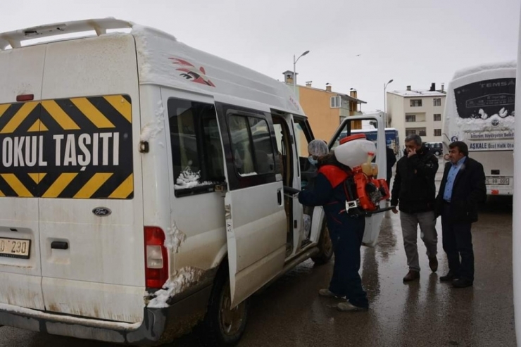 Aşkale Belediyesi Ekipleri Dezenfeksiyon Çalışmalarına Hız Verdi