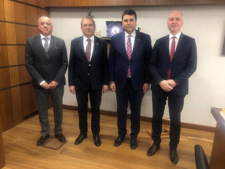 Ayvalık Belediye Başkanı Ergin, Başkentten Müjdeli Haberlerle Döndü