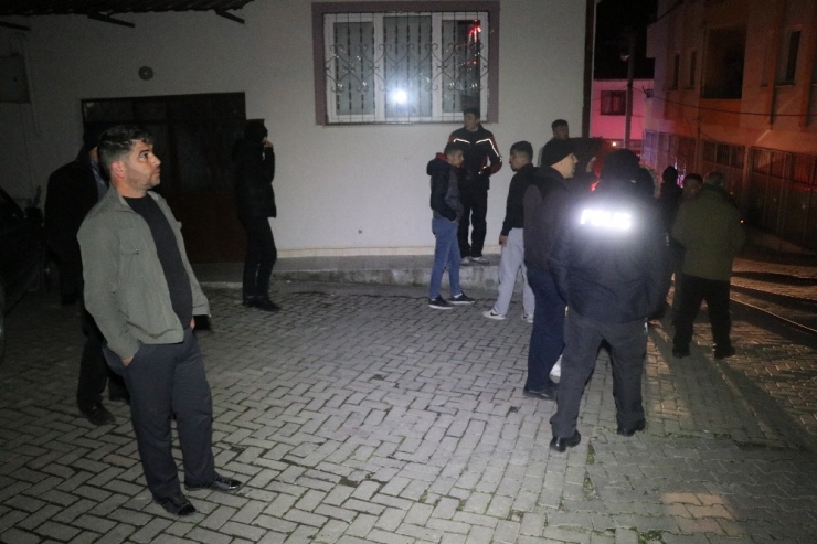 2 Katlı Kullanılmayan Bina Alev Alev Yandı