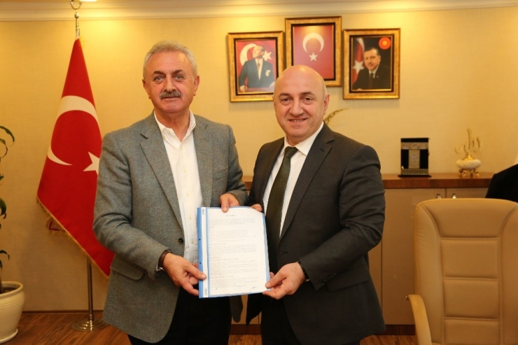 Bıyık Ve Çiler, Yeni Tesis İçin Protokol İmzaladı