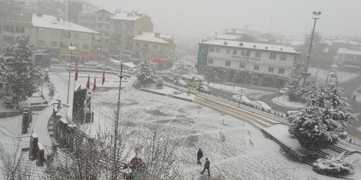 Develi’ye Mart Ayında Kar Sürprizi