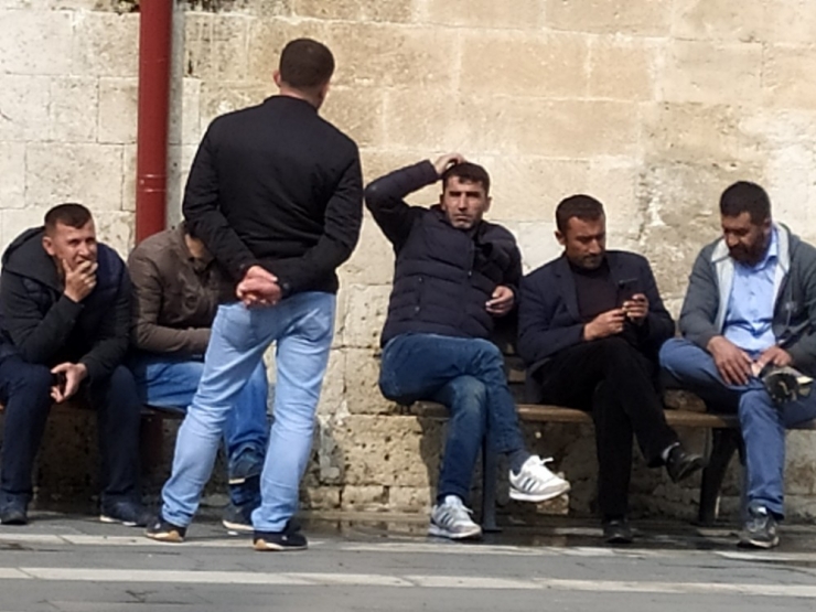 Kıraathaneler Kapandı Vatandaşlar Bu Sefer Parklara Akın Etti