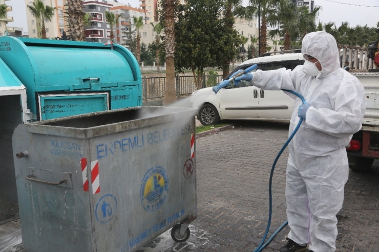Erdemli’de Dezenfekte Çalışmaları Sürüyor