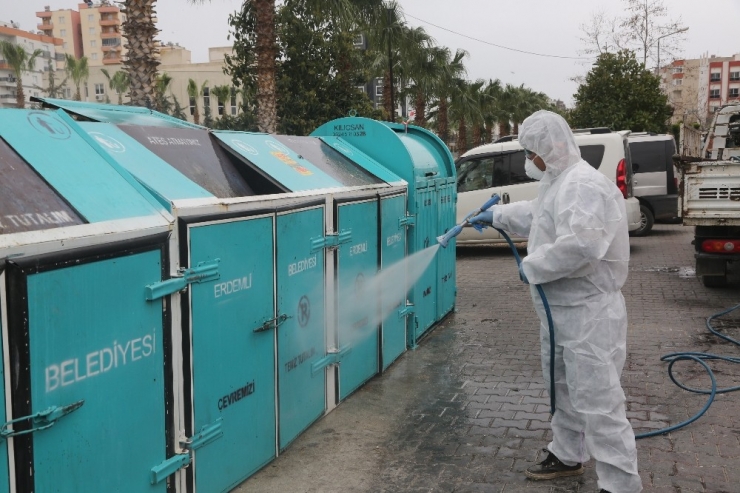 Erdemli’de Dezenfekte Çalışmaları Sürüyor