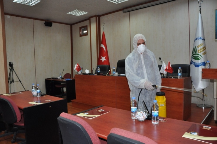 Etb’de Koronavirüs’e Karşı Tedbir Amaçlı Dezenfekte Çalışması Yapıldı