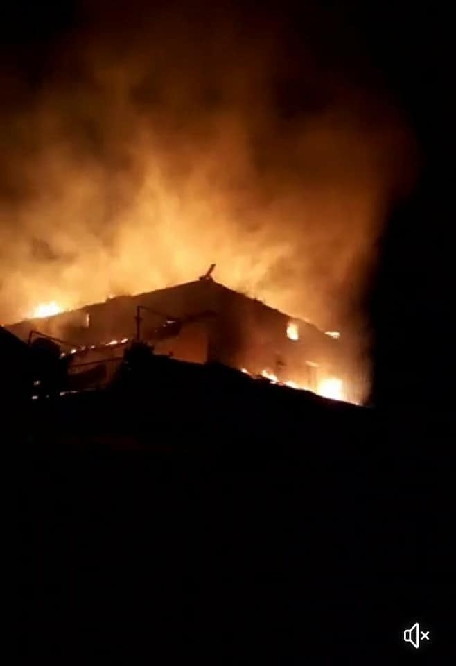 Gediz’in Göynükören Köyünde Çatı Yangını