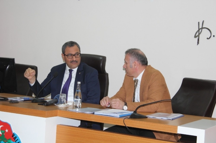 Vali Sarıfakıoğulları: "Giresun’da 30 Koronavirüs Şüphelisinin 18’inin Sonuçları Negatif Çıktı, 12’sinin İse Sonuçları Bekleniyor"