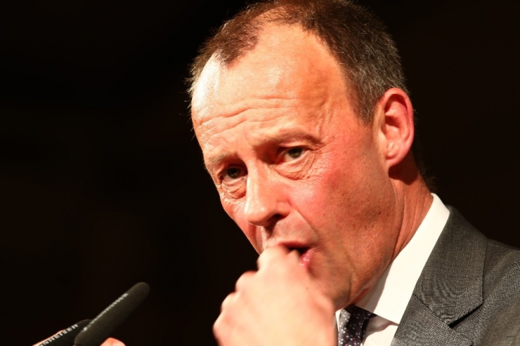 Merkel’in Halefi Merz, Korona Virüse Yakalandı