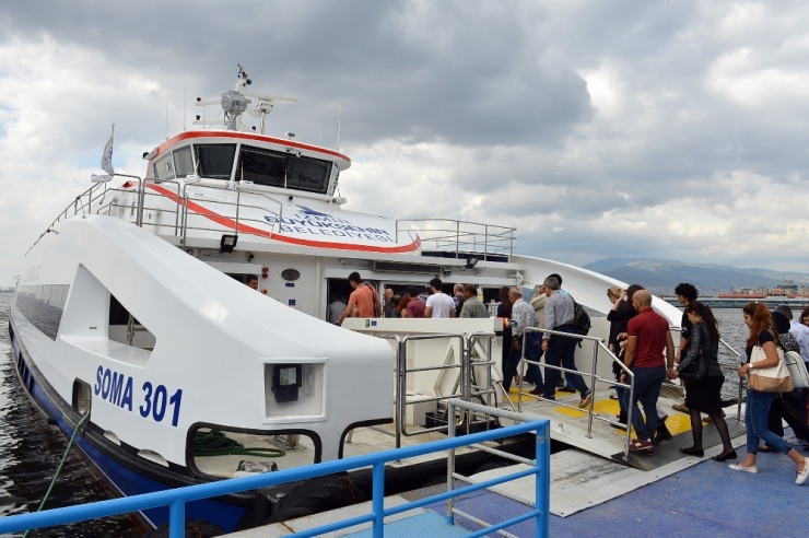 İzmir’de Toplu Ulaşıma Virüsle Mücadele Ayarı