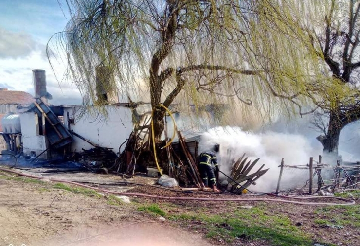 Safranbolu’da Yangında 1 Ev Alevlere Teslim Oldu