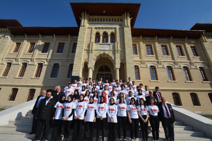 81 İlden 81 Genç Çanakkale Türküsü İçin Bir Araya Geldi