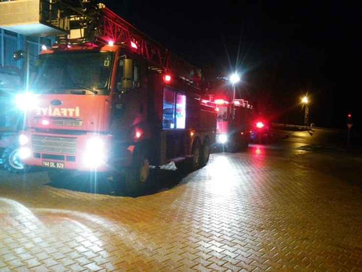 Kayısı İşletmesinde Yangın Çıktı