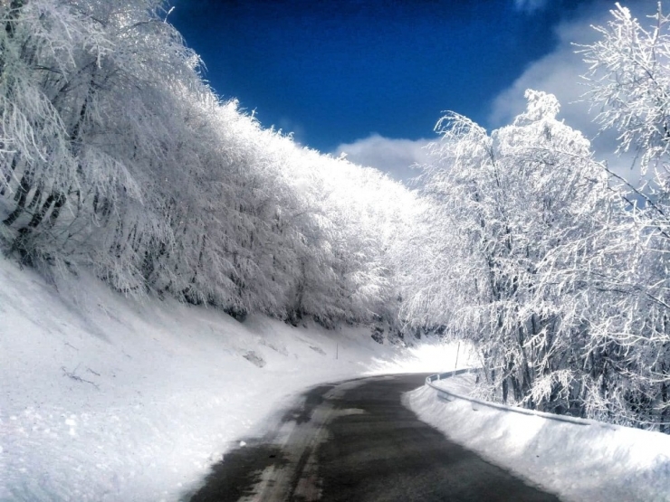 Kartepe’de Kar Kalınlığı 66 Santime Ulaştı
