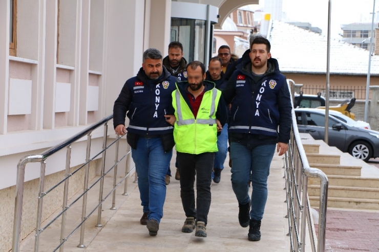 Alacak Verecek Kavgasında Yeğenini Öldürdü, Arkadaşını Ağır Yaraladı