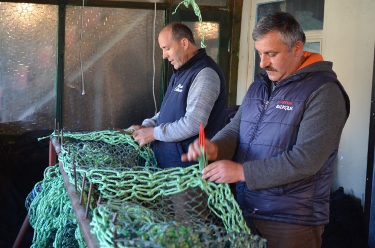 Korona Onları Da Etkiledi: Ağ Tadilat Mesaisine Girdiler