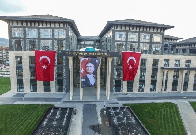 Kütahya Belediyesi Korona Virüs Nedeniyle Kira Alacaklarını 3 Ay Erteledi