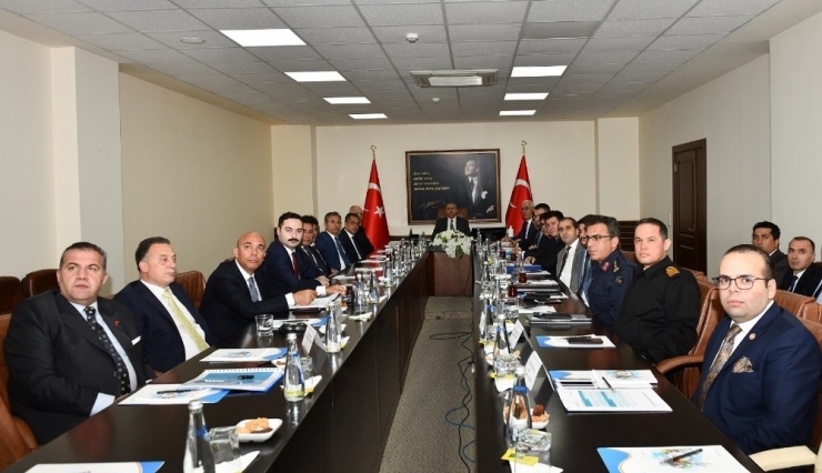 Vali Su: “İlimizde Gerekli Dezenfekte Çalışmaları Sürüyor”