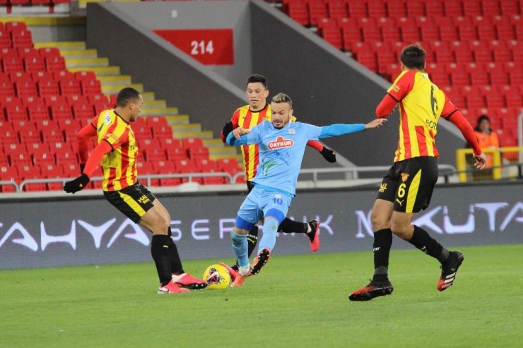 Süper Lig: Göztepe: 2 - Çaykur Rizespor: 0 (Maç Sonucu)