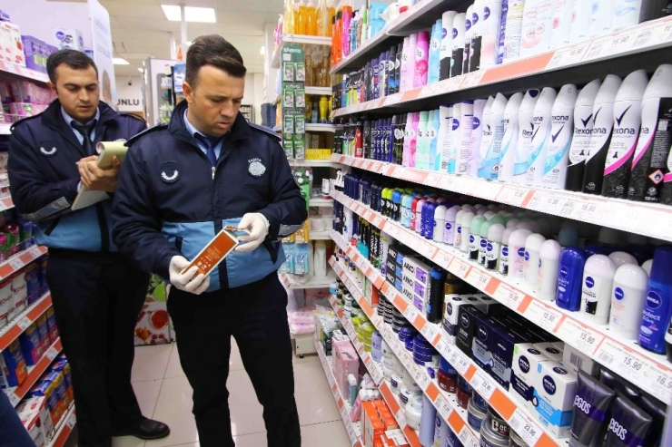 İzmir’de Virüs Fırsatçılarına Denetim