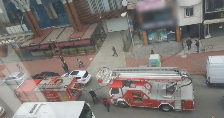 Klimadan Çıkan Yangına İtfaiye Müdahale Etti