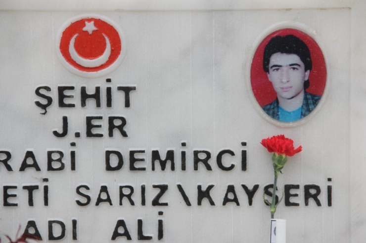 Şehit Annelerinin Acısı Dinmiyor