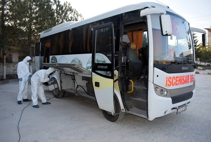 İscehisar Belediyesi Toplu Taşıma Araçlarını Dezenfekte Etti