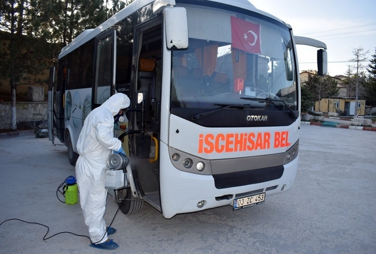 İscehisar Belediyesi Toplu Taşıma Araçlarını Dezenfekte Etti