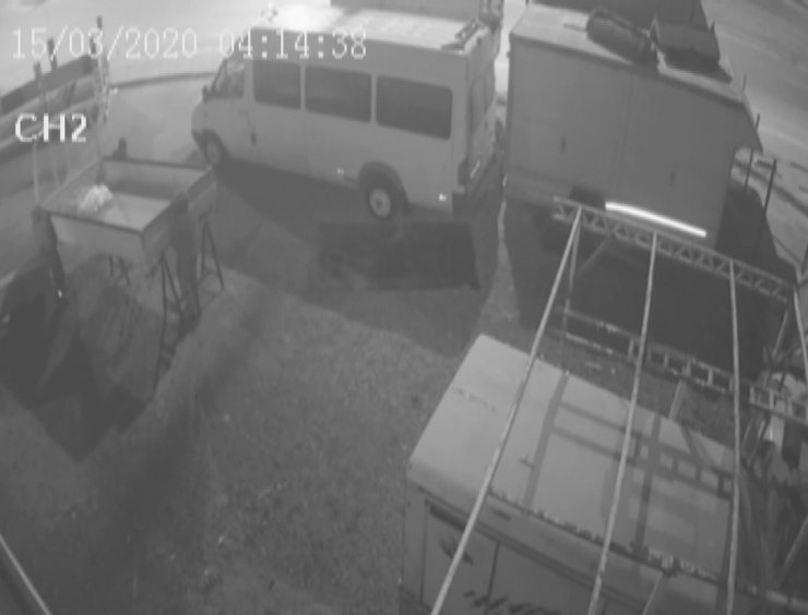 Hırsızlar Hesaba Katmadıkları 3. Kameraya Yakalandı