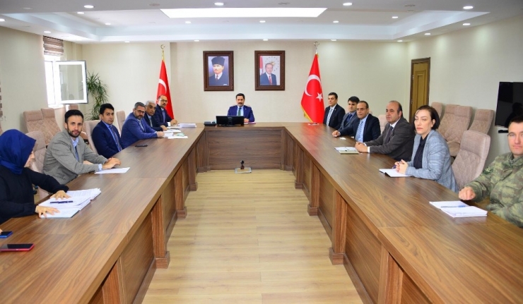 Ardahan’da Hıfzısıhha Meclis Kurulu Toplantısı “Covid19” Gündemiyle Vali Mustafa Masatlı Başkanlığında Yapıldı