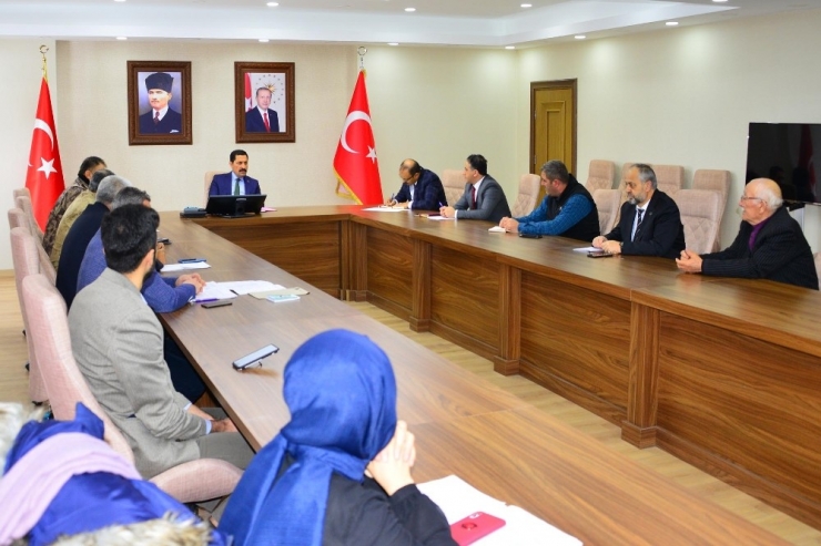 Ardahan’da Hıfzısıhha Meclis Kurulu Toplantısı “Covid19” Gündemiyle Vali Mustafa Masatlı Başkanlığında Yapıldı