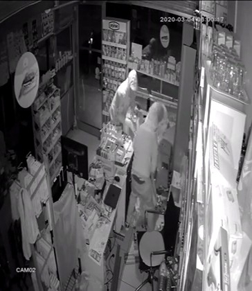 Yüzleri Maskeli 4 Şahsın Çuvallı Hırsızlığı Kamerada