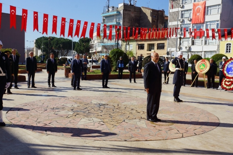 Aydın’da Çanakkale Şehitleri İçin Çelenk Sunuldu
