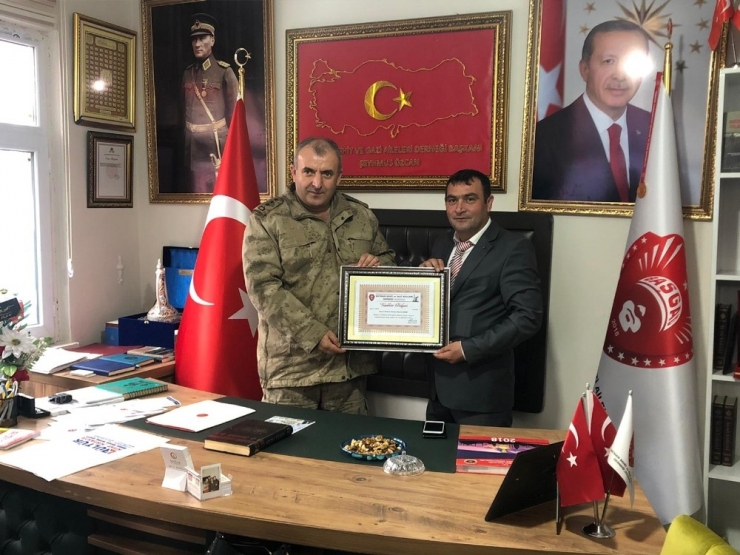 Albay Çakmak’tan Şehit Yakınlarına Ziyaret