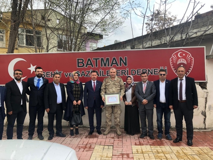 Albay Çakmak’tan Şehit Yakınlarına Ziyaret