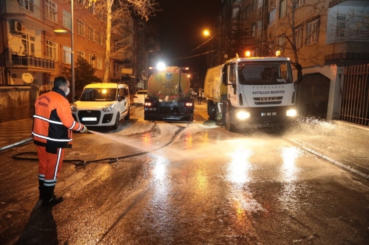 Korona Virüs Önlemi İçin Dezenfekte Çalışmaları Yoğunlaştırıldı