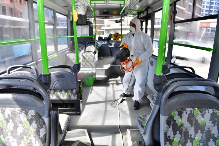 Beylikdüzü’ndeki Resmi Araçlar Korona Virüsüne Karşı İlaçlandı