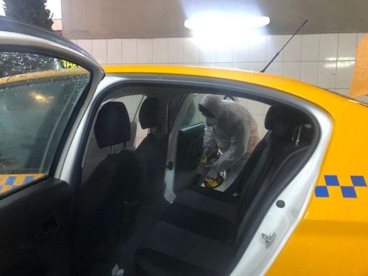 Beylikdüzü’ndeki Resmi Araçlar Korona Virüsüne Karşı İlaçlandı