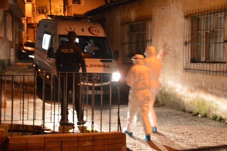 Beyoğlu’nda 4 Kişilik Aile “Korona Virüs” Şüphesiyle Hastaneye Kaldırıldı