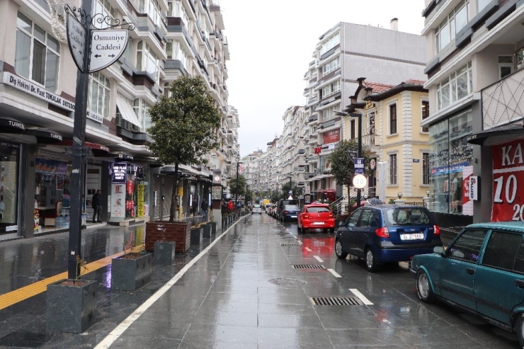Samsun’da Cadde Ve Sokaklar Bomboş