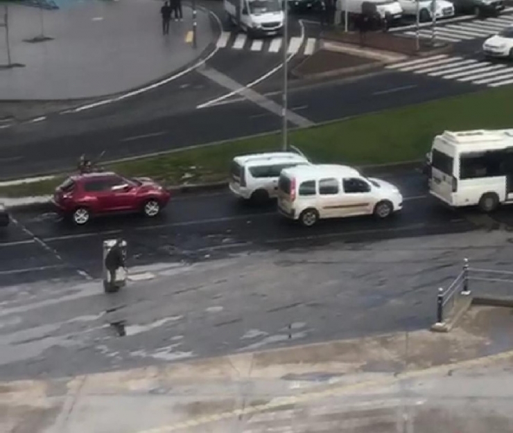 Çevreye Rastgele Ateş Açtığı Yetmedi, Dur İhtarına Uymayıp Onlarca İnsanın Hayatını Tehlikeye Attı