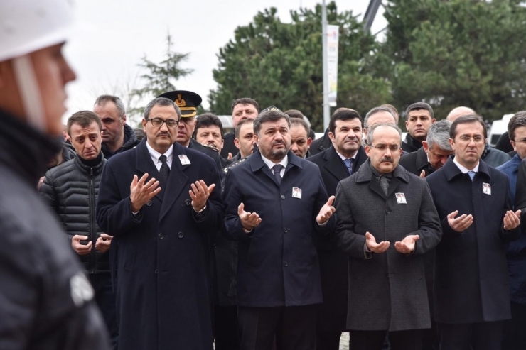 Kalp Krizinden Hayatını Kaybeden Espiye Kaymakamı Baştürk Memleketine Törenle Uğurlandı